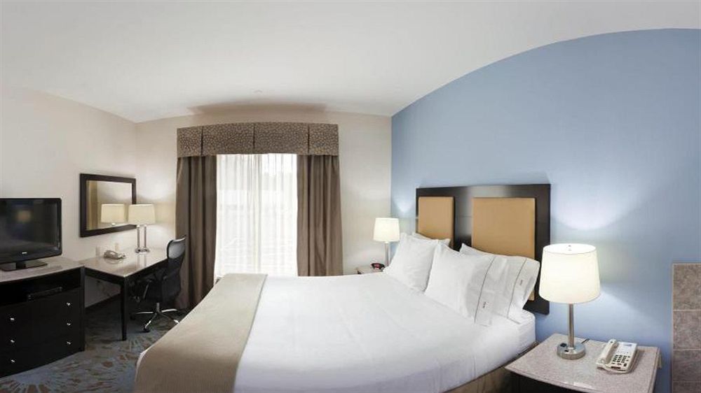 Comfort Inn & Suites Plainville-Foxboro Екстер'єр фото