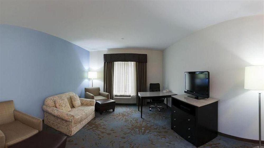 Comfort Inn & Suites Plainville-Foxboro Екстер'єр фото
